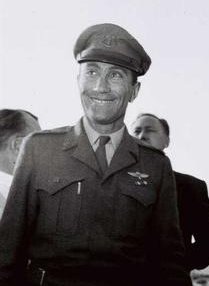 Файл:Meir Amit.jpg