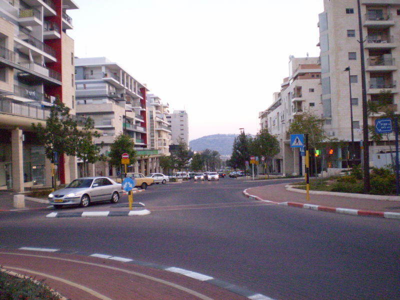 Файл:KKL street.jpg